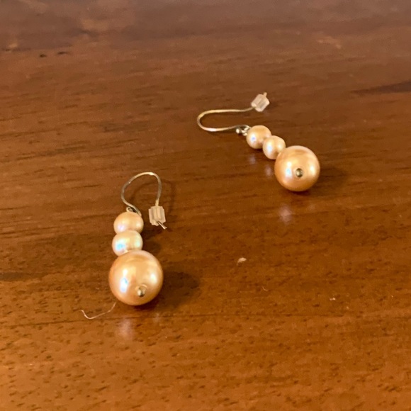 Anthropologie | Pearl Earrings - Picture 8 of 10